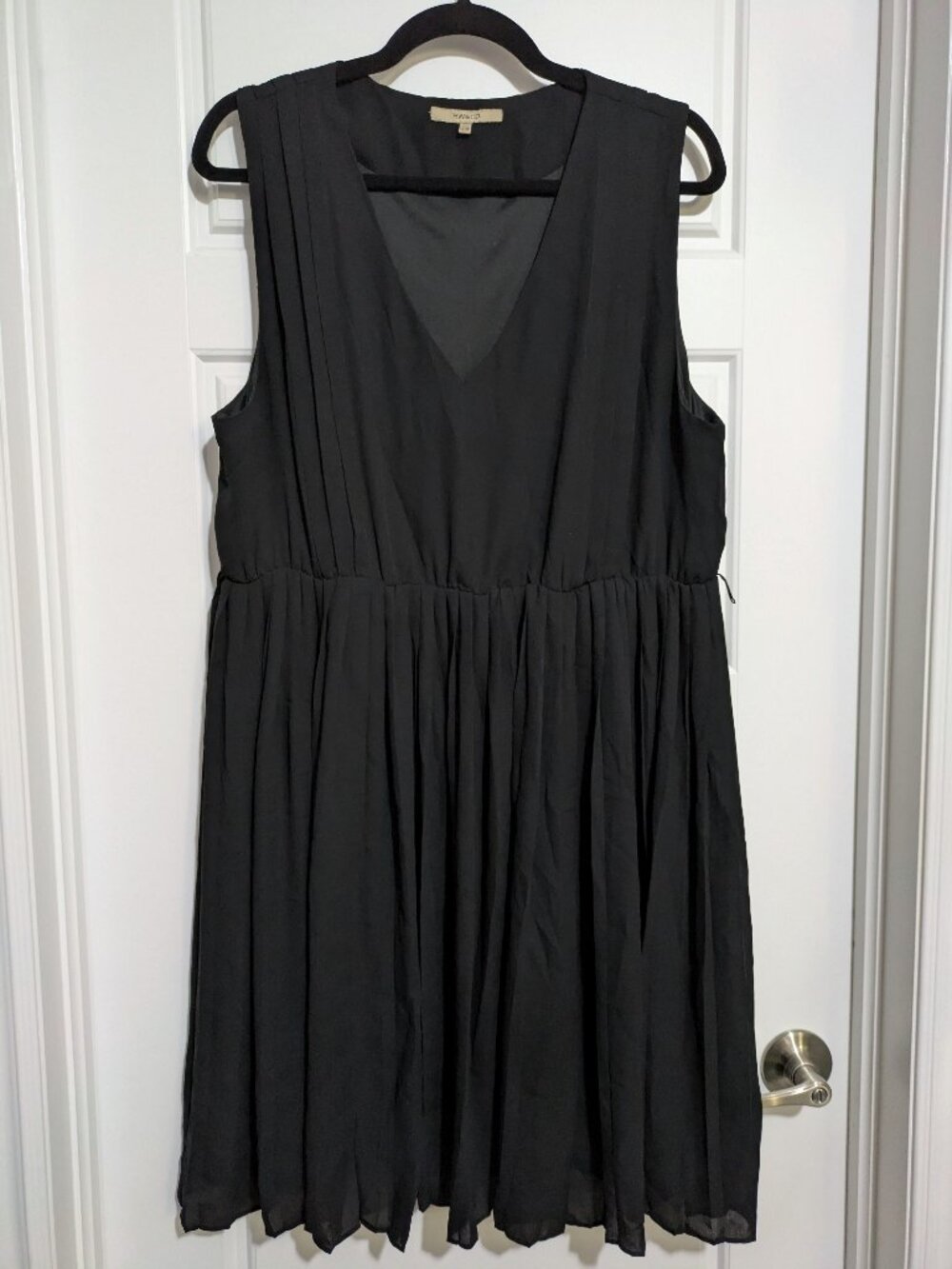 RW&CO Little Black Sleeveless Formal Dress (XL)